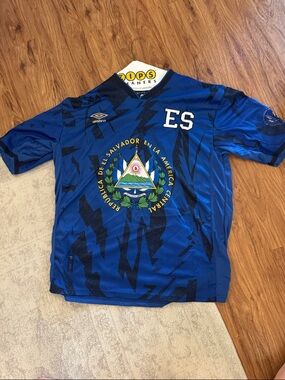 Umbro Blue El Salvador Soccer Jersey with Crest